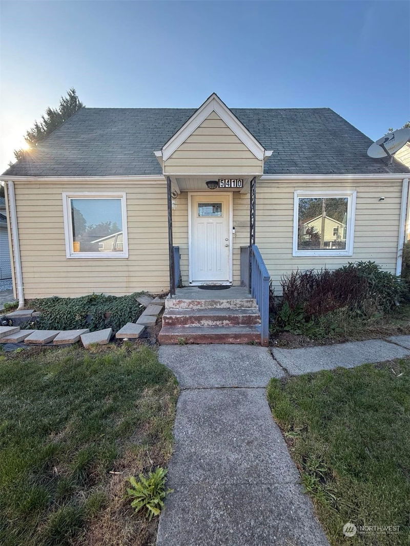 Property at 5410 Cushman