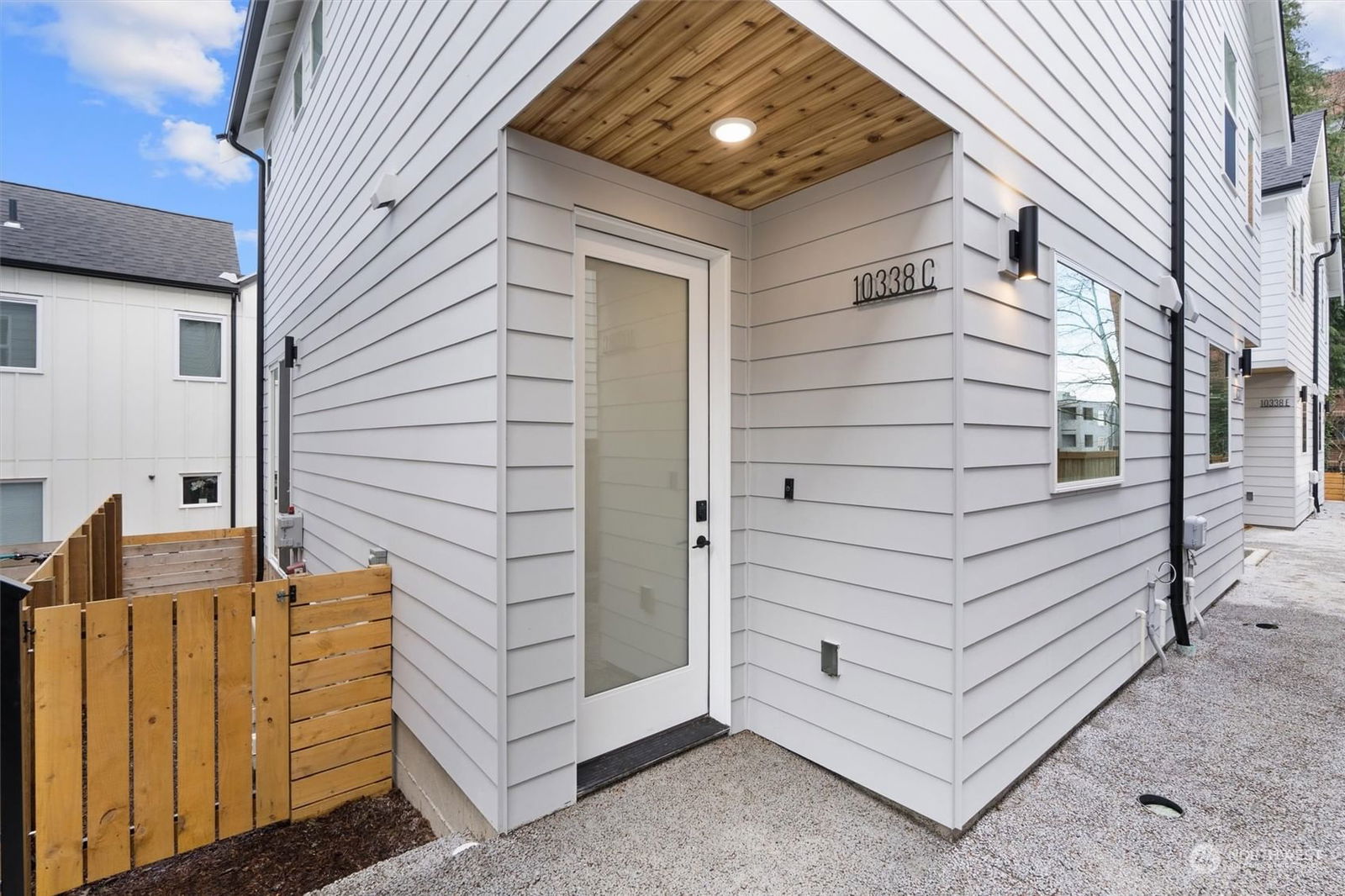 10338 Wallingford Avenue N Unit C, Seattle, WA 98133 1