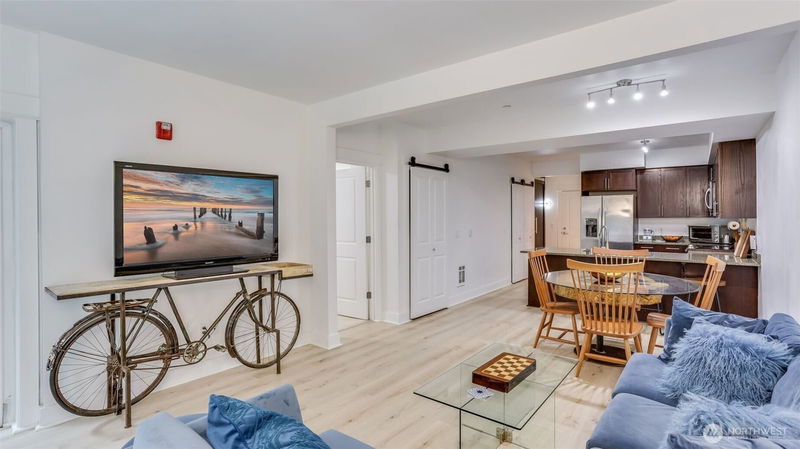 699 John Street Unit 306, Seattle, WA 98109 1
