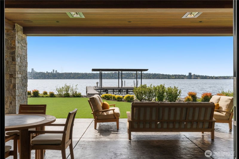 House in Washington 4