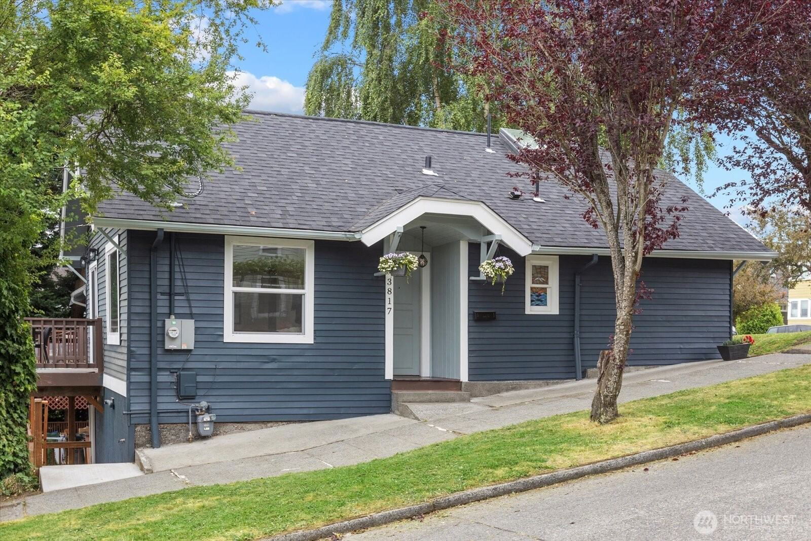 3817 SW Dakota Street, Seattle, WA 98126 1