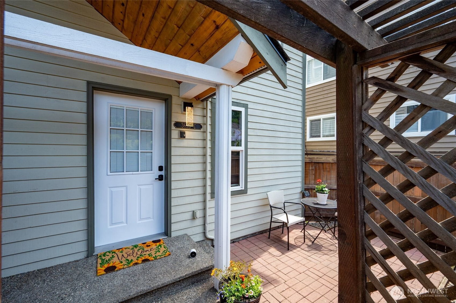 3633 22nd Avenue W Unit C, Seattle, WA 98199 2