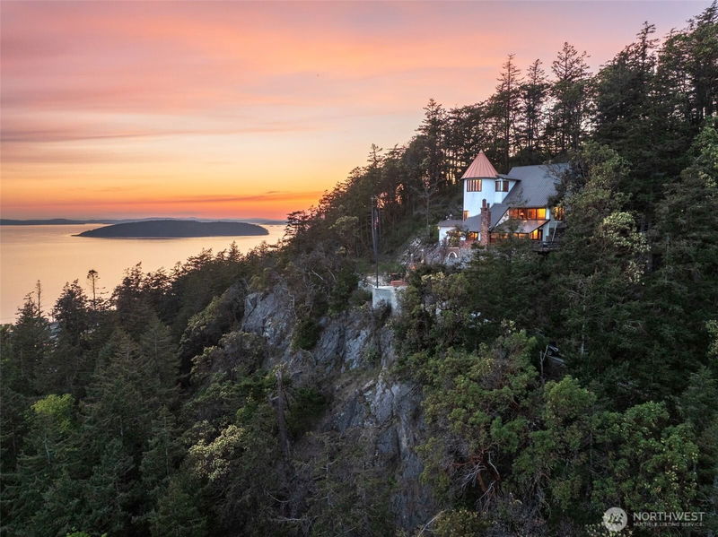 4385 Wildwood Lane, Anacortes, WA 98221 2